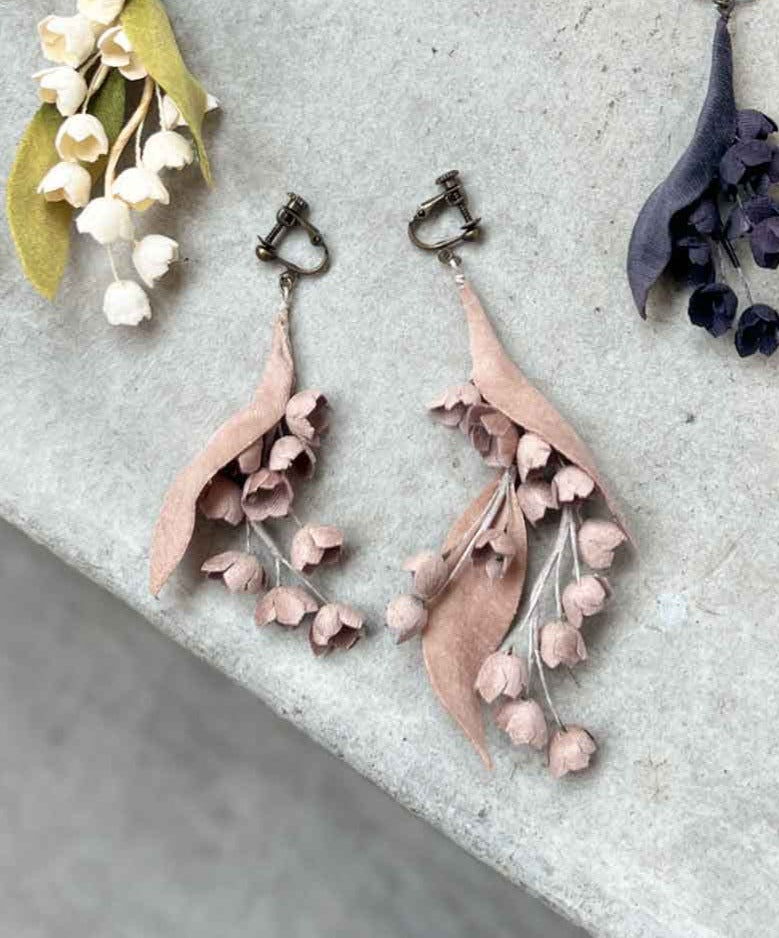 1307-E clip-on earrings