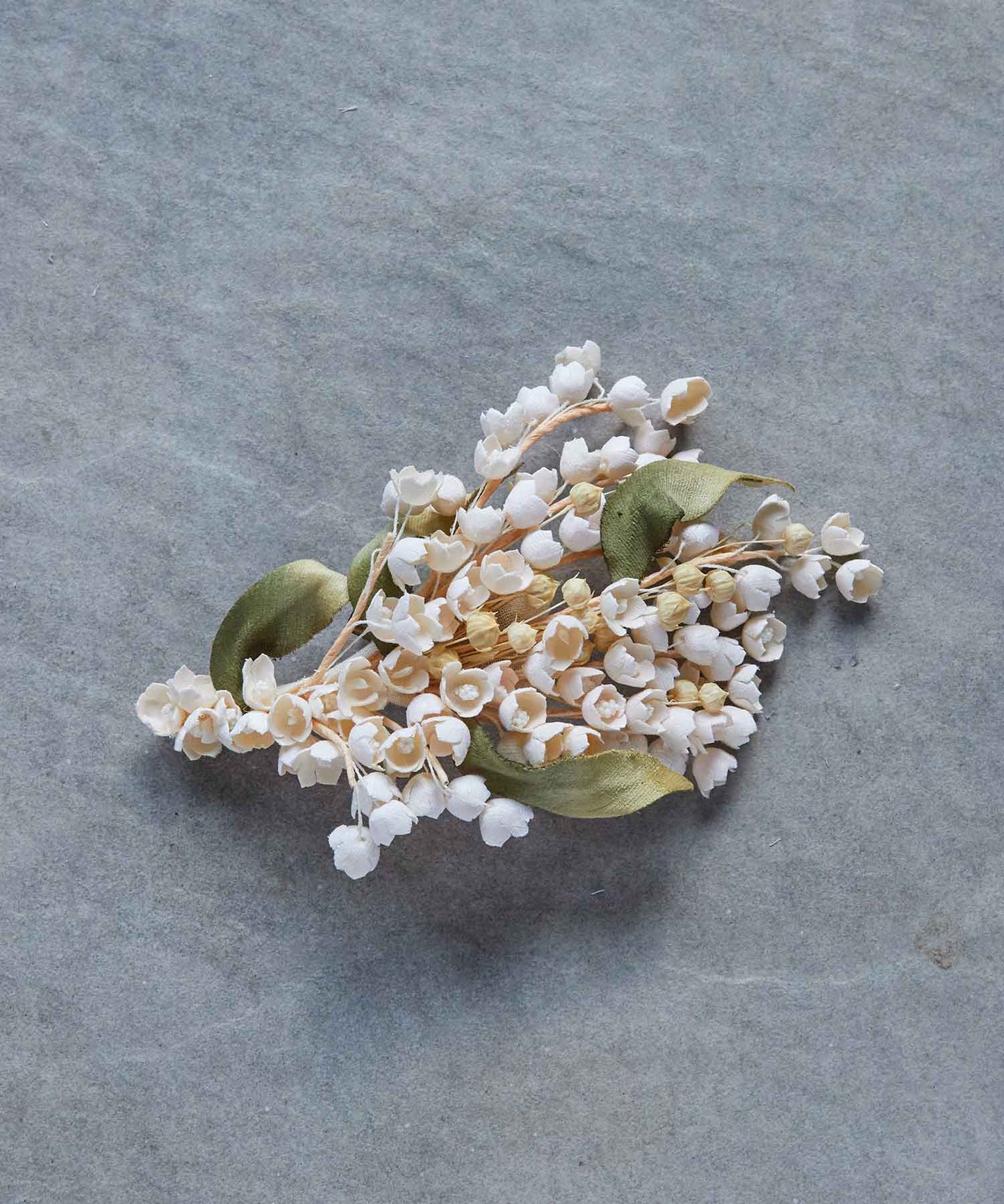 1395 corsage