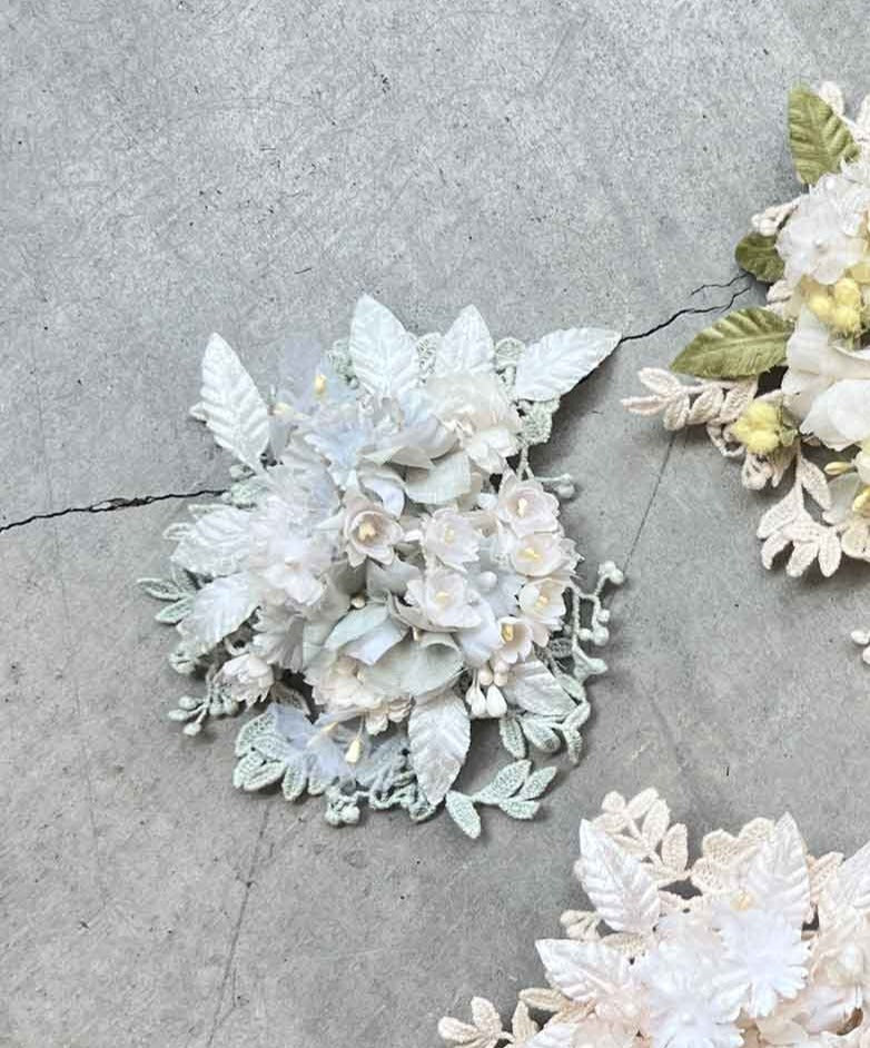 1620 corsage