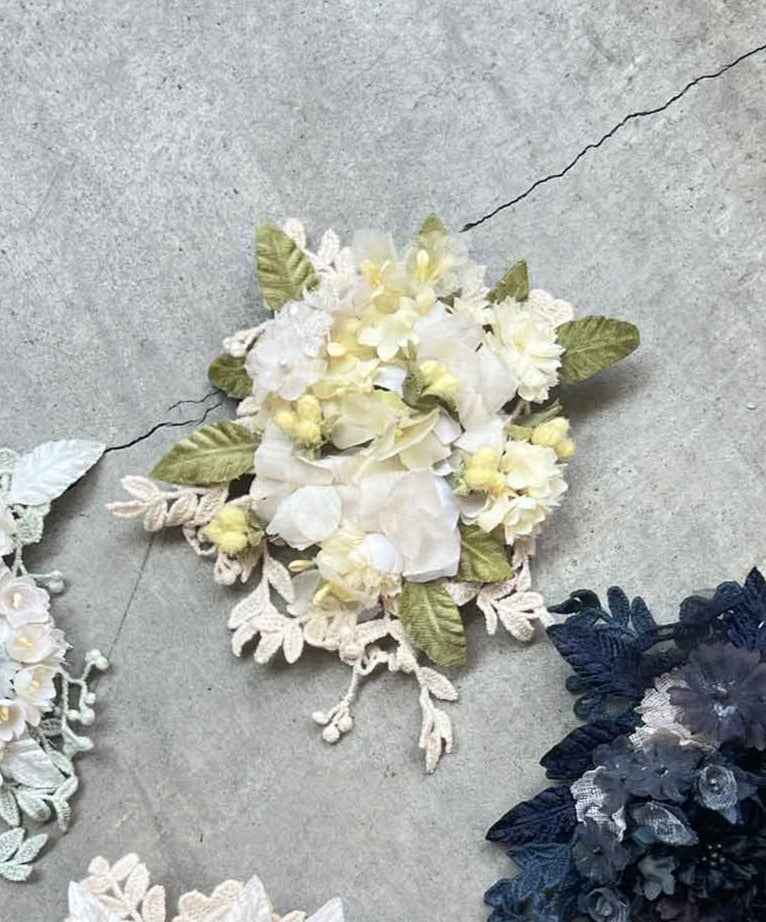 1620 corsage