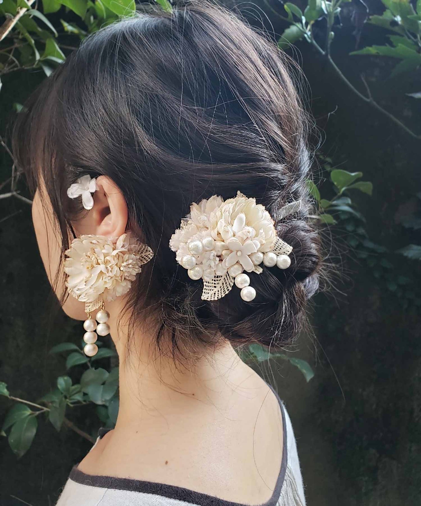 コットンパールと布花のイヤーフック