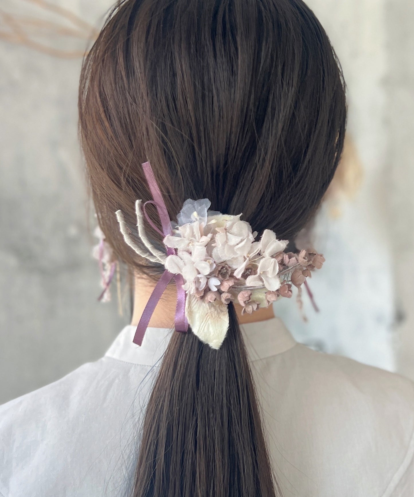 スズランの花束コサージュ