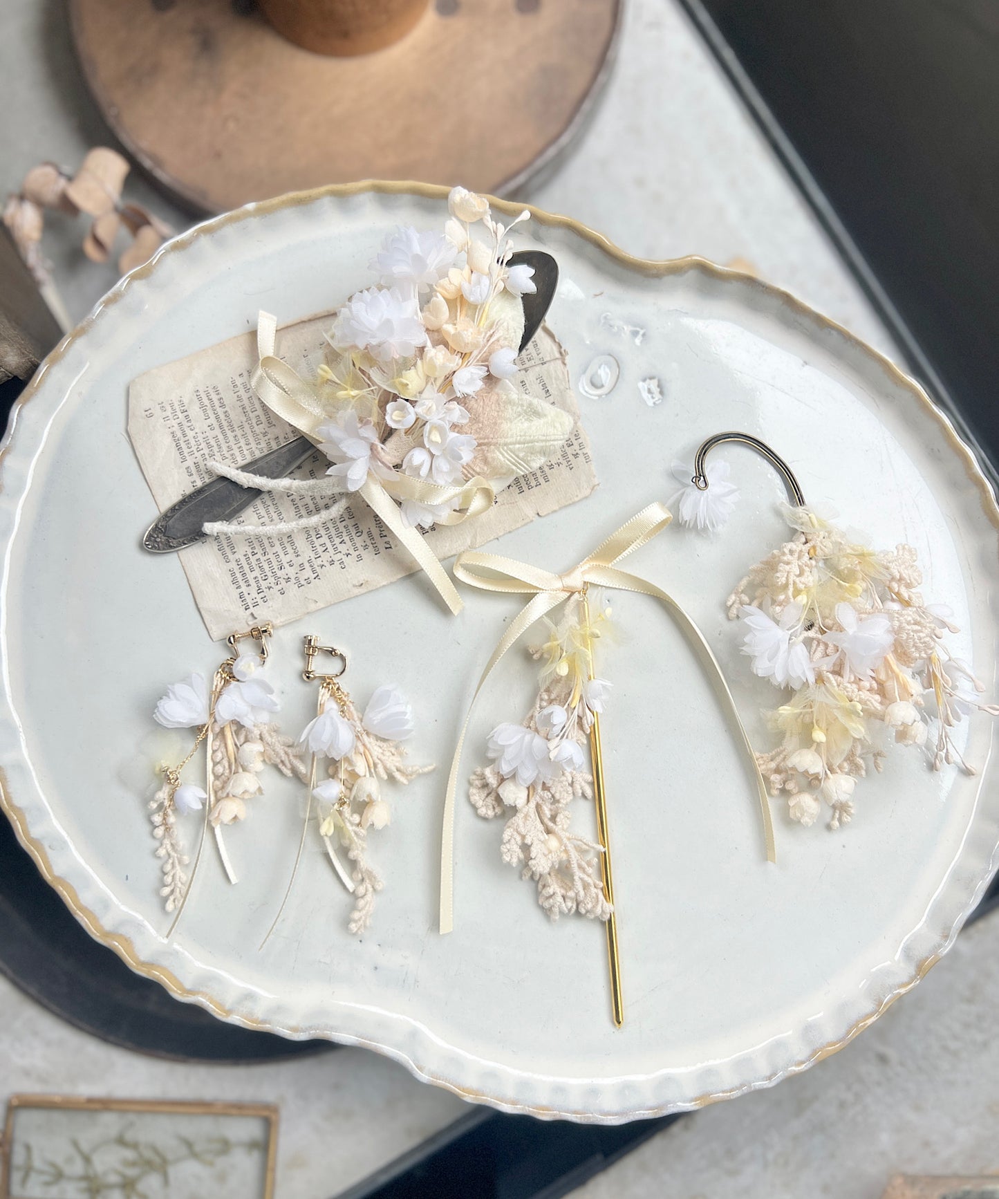 スズランの花束ピアス/イヤリング