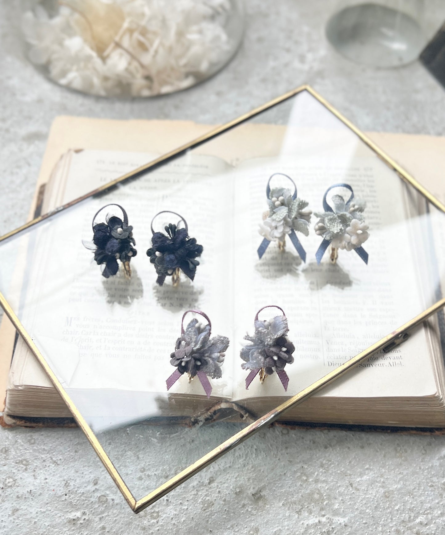 アジサイの花束ピアス/イヤリング
