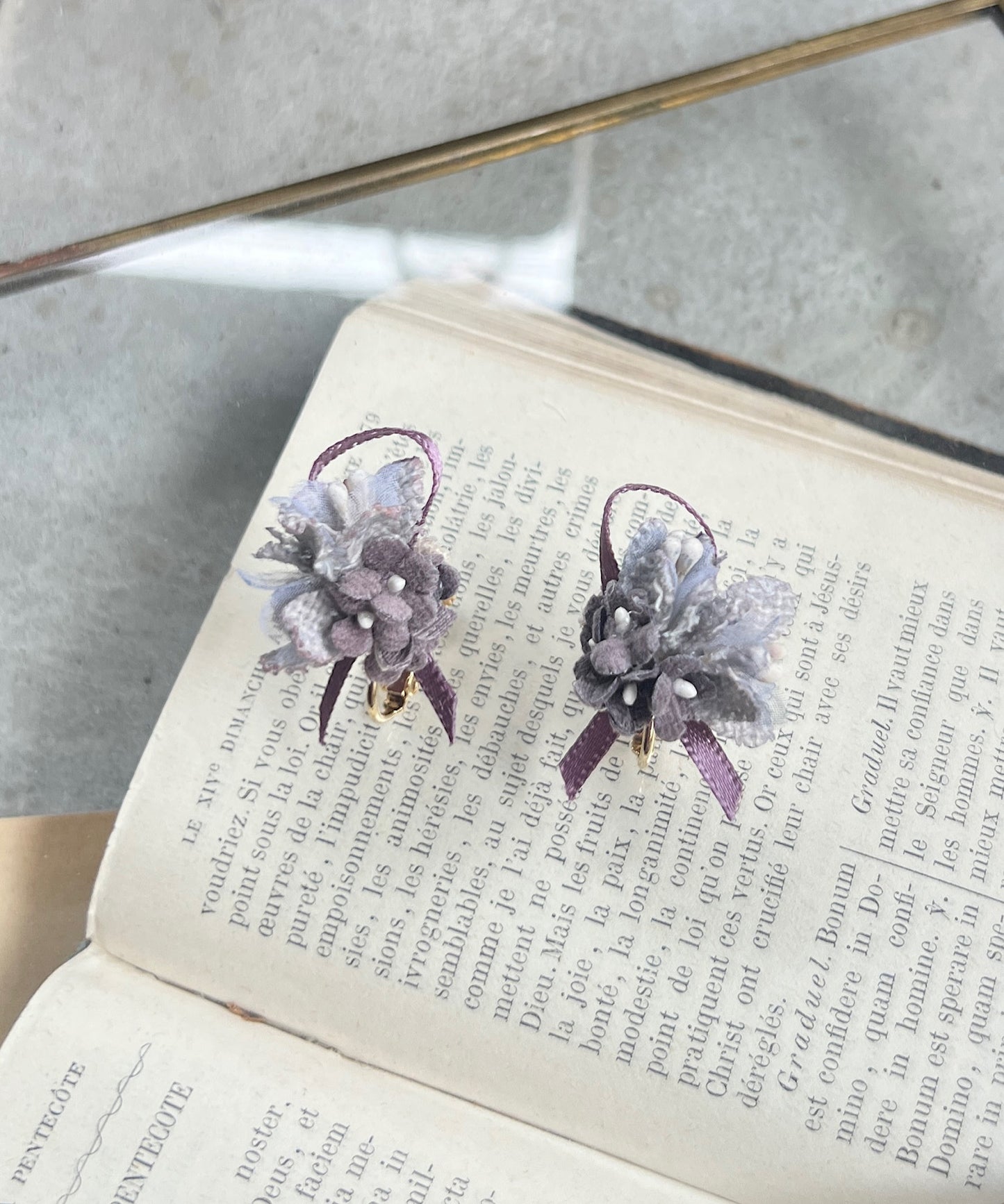 アジサイの花束ピアス/イヤリング
