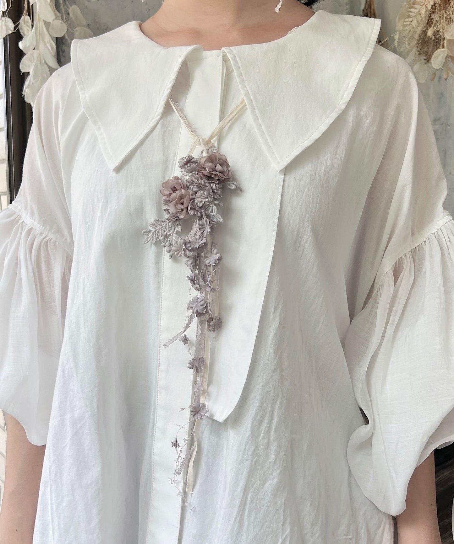 小さなお花のロングネックレス