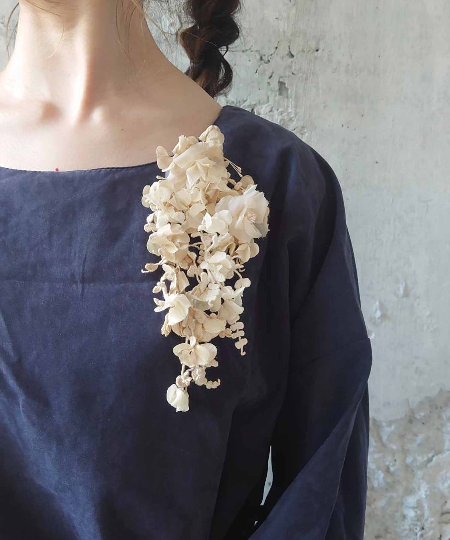 3325 corsage