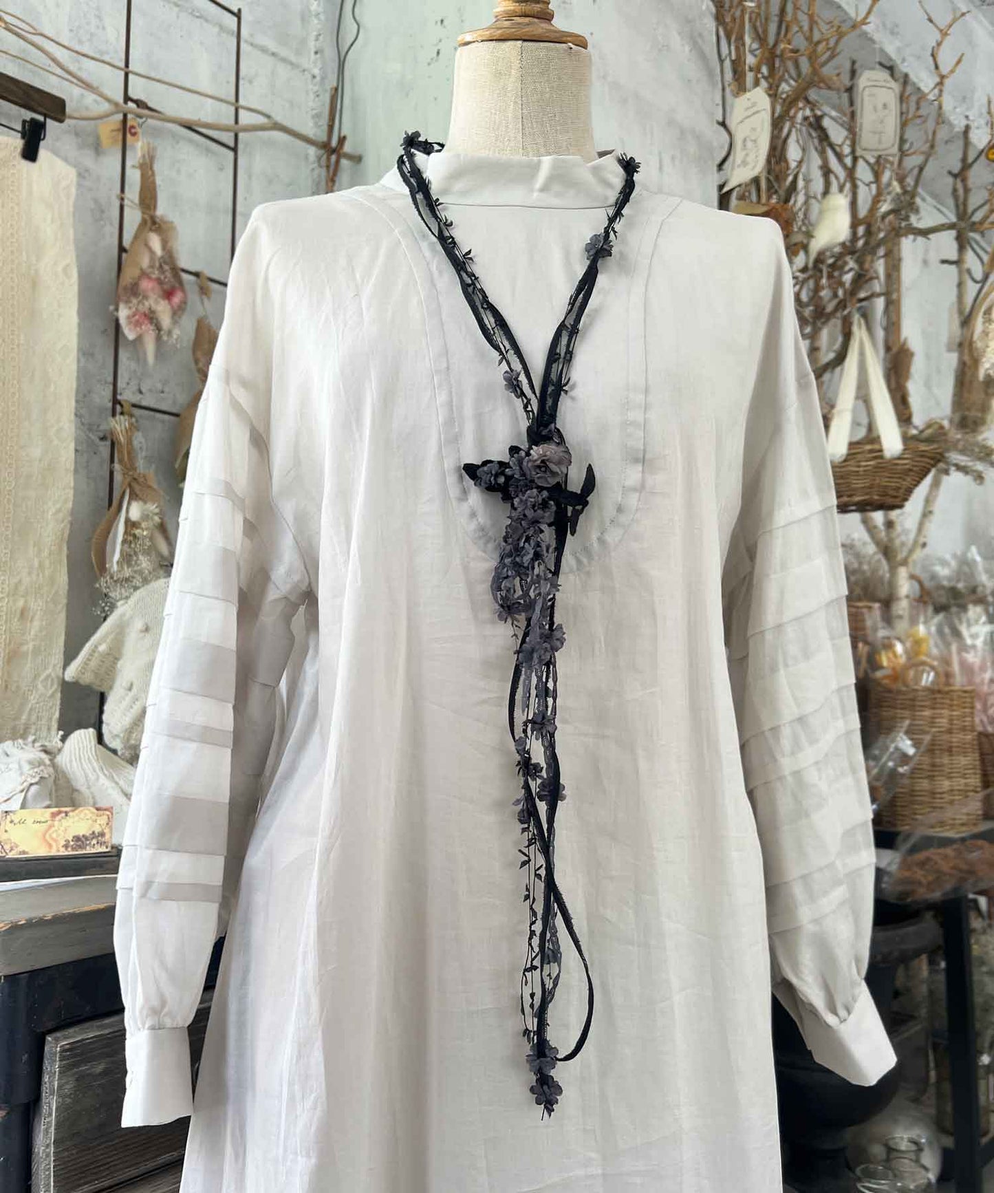 1611 necklace
