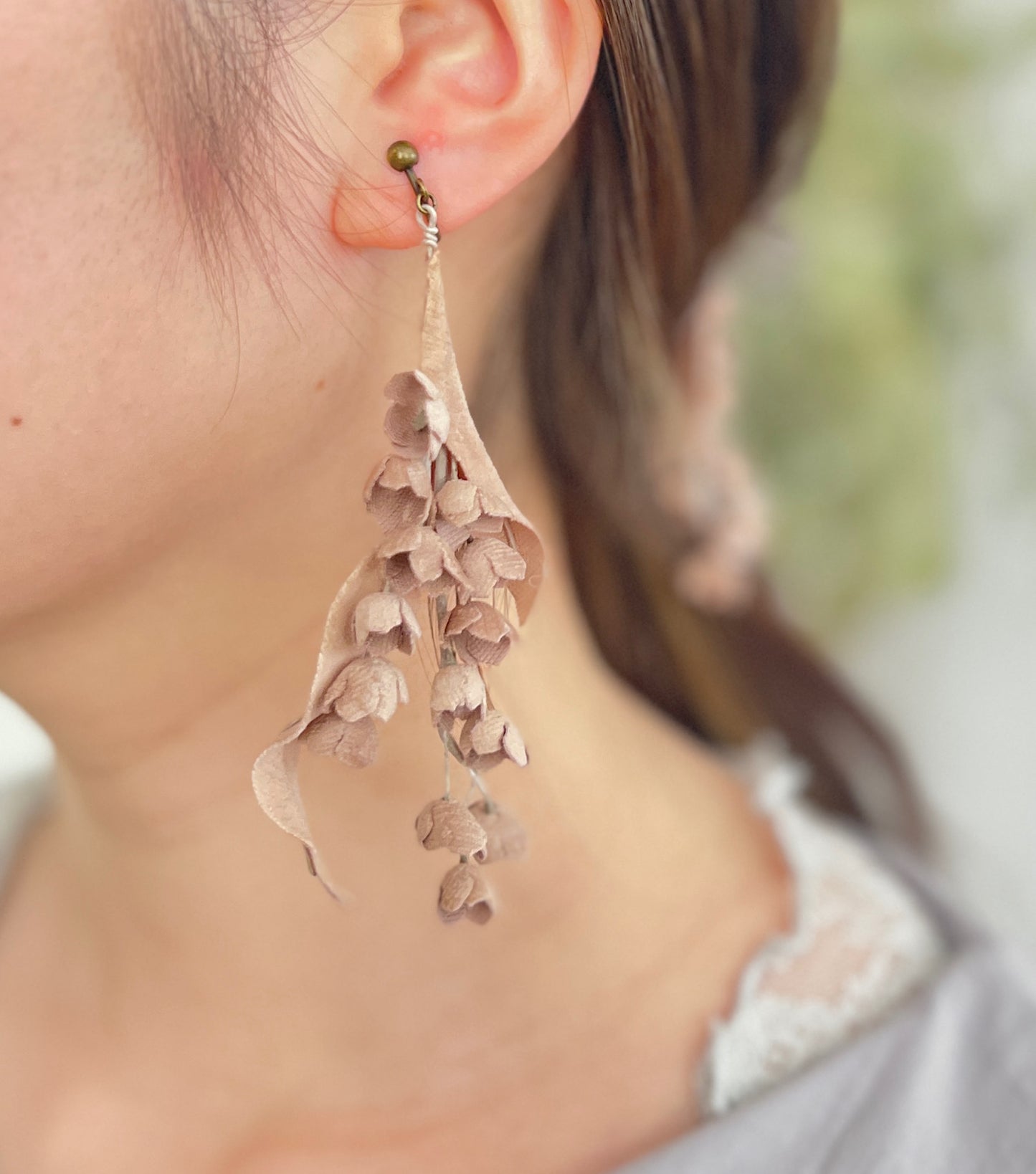スズランの両耳ピアス