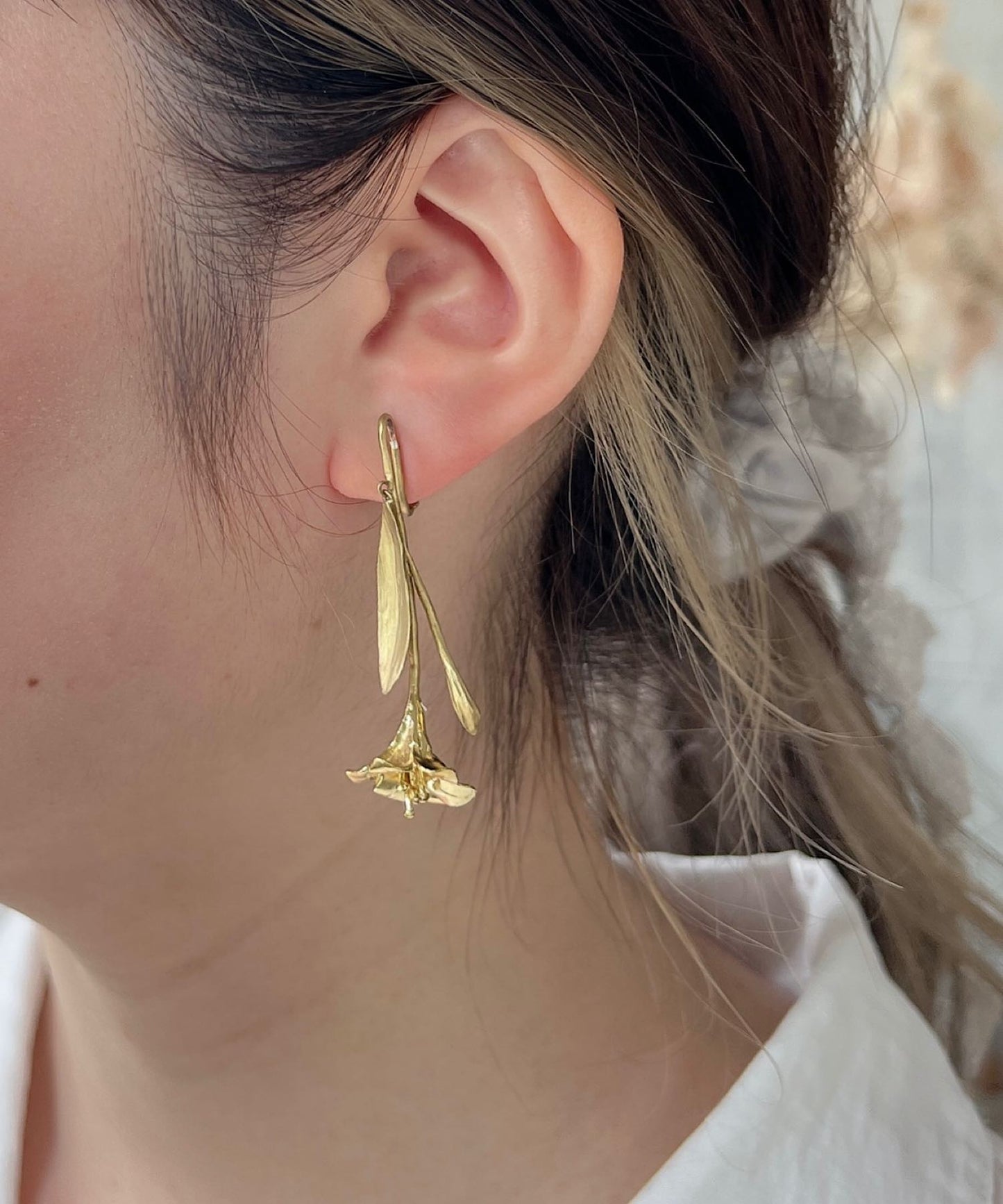 ユリのピアス