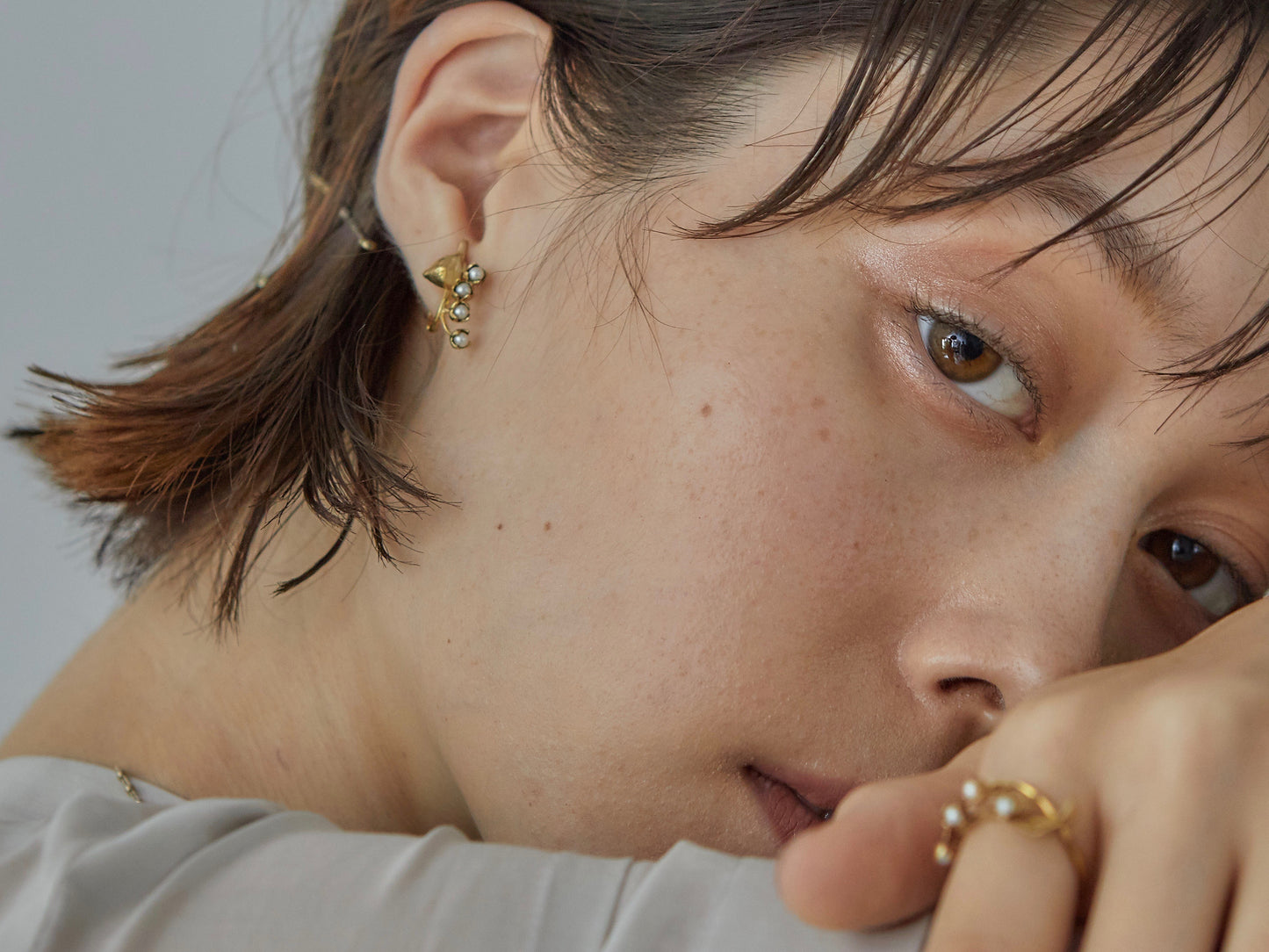 1032-E clip-on earrings