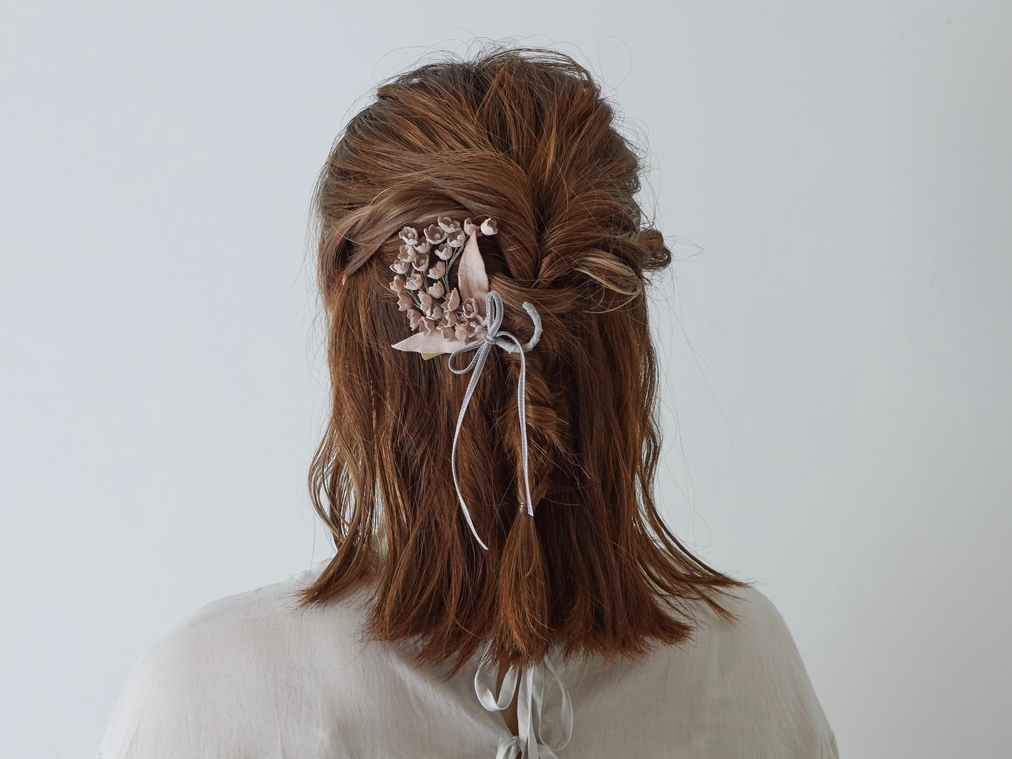 1305 corsage