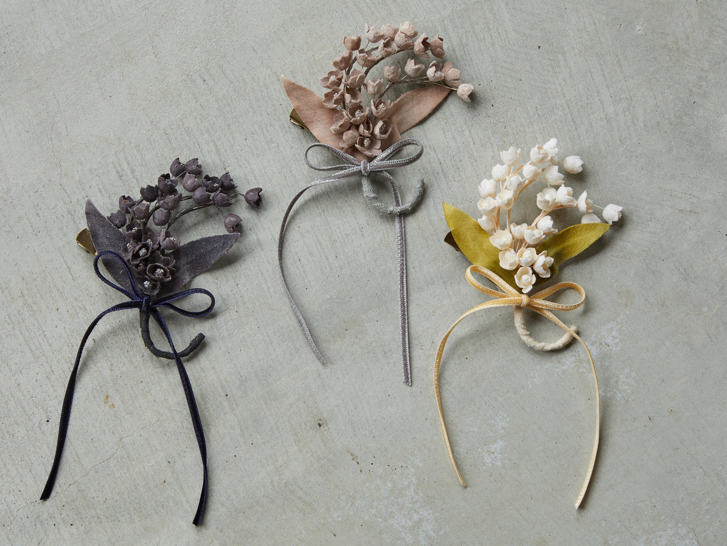 1305 corsage