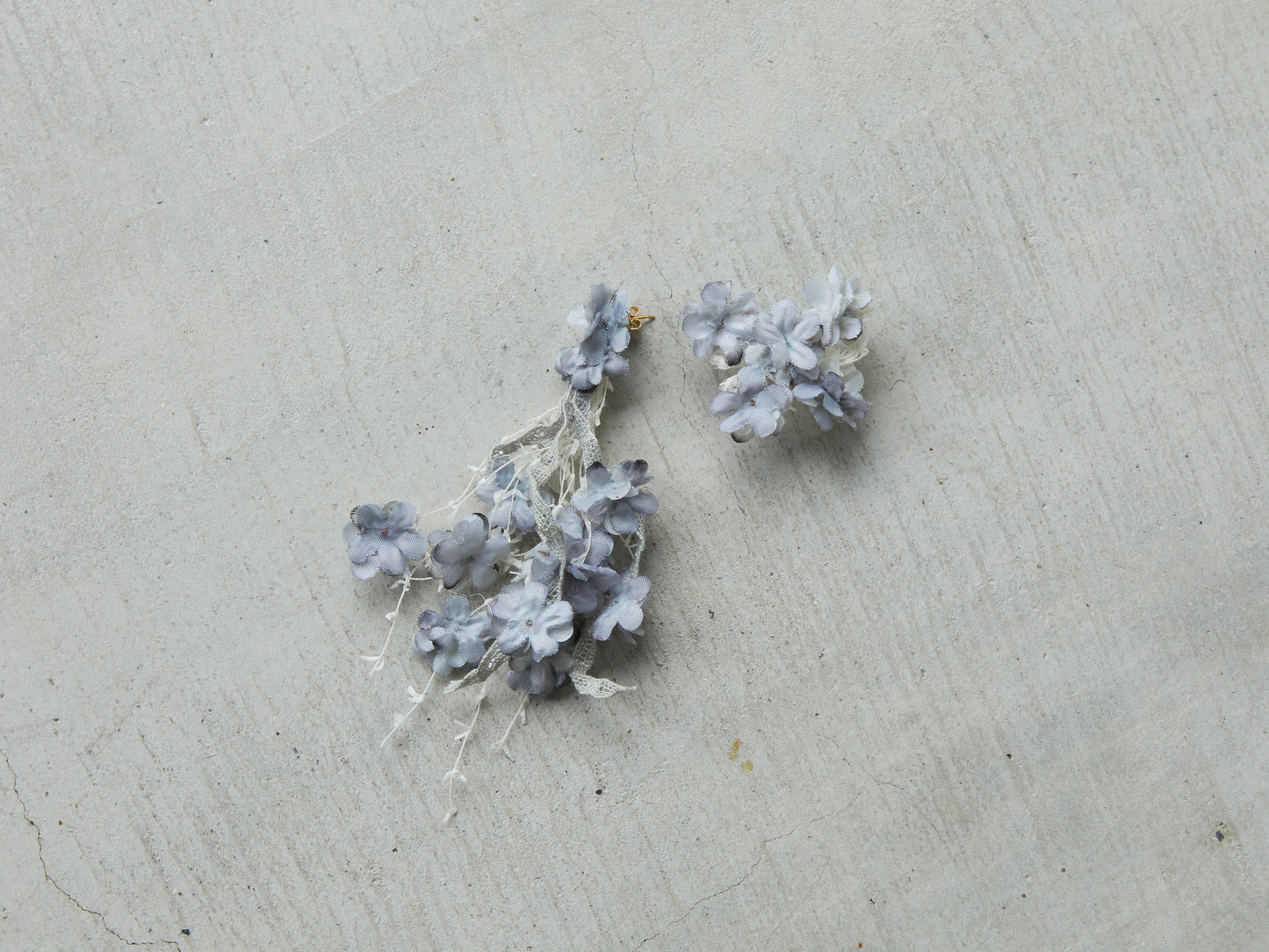 1612-E clip-on earrings