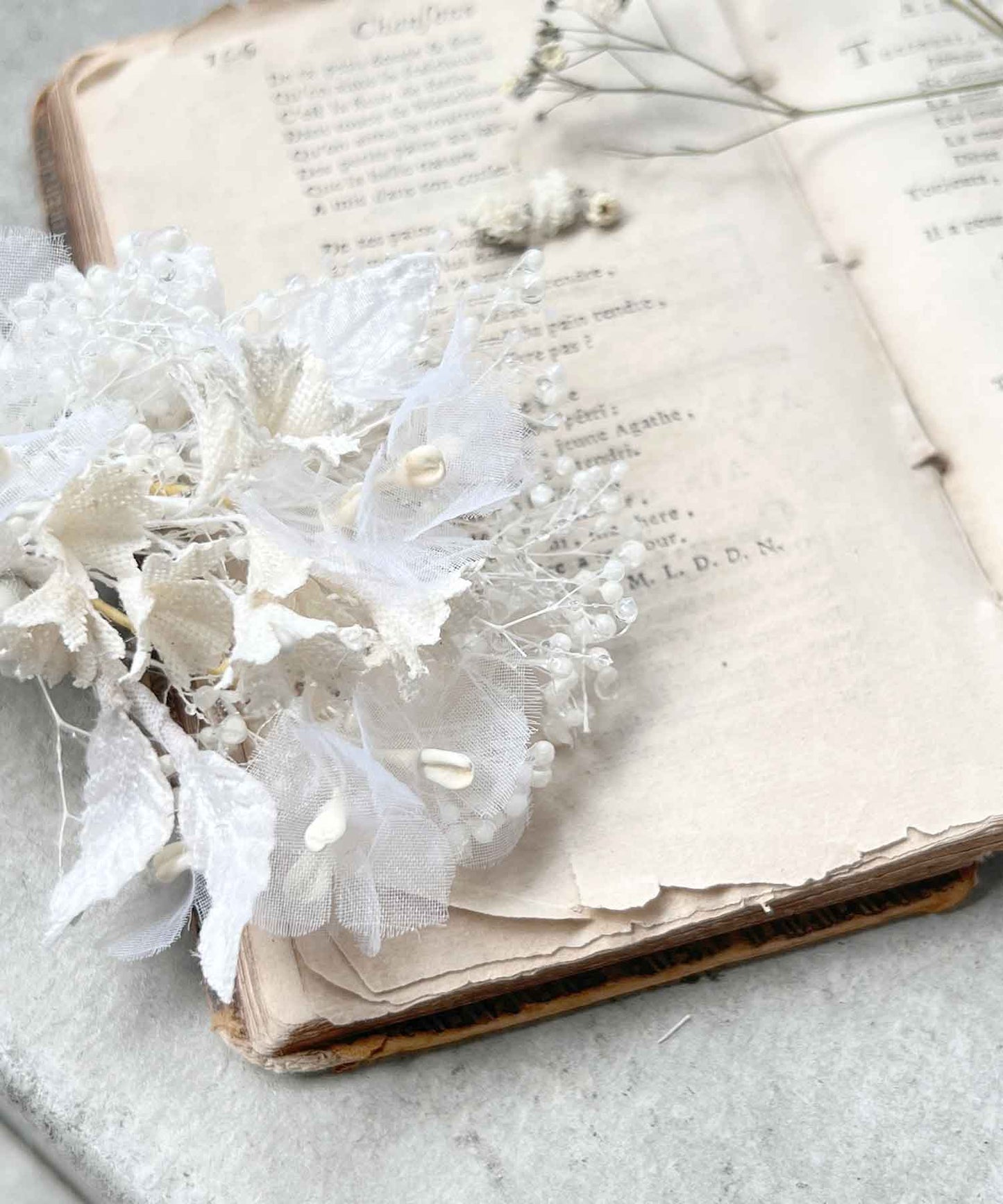 3515 corsage