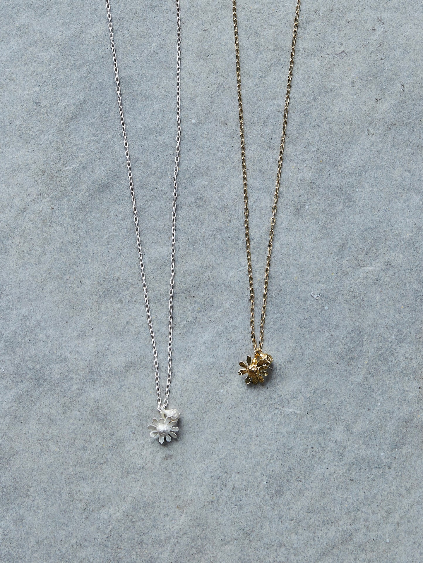 カモミールのネックレス*brass