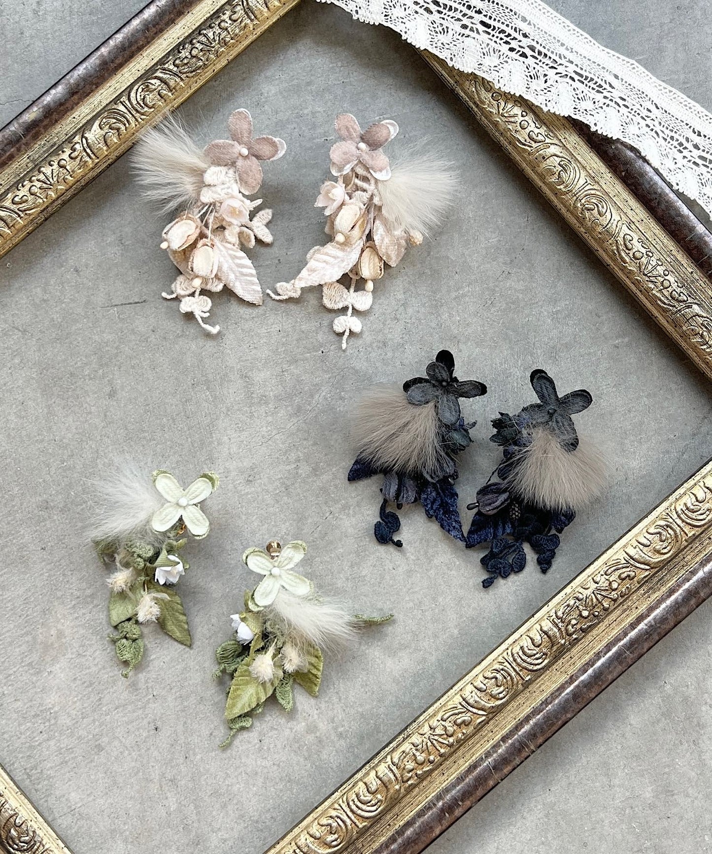ファーとライラックのピアス/イヤリング