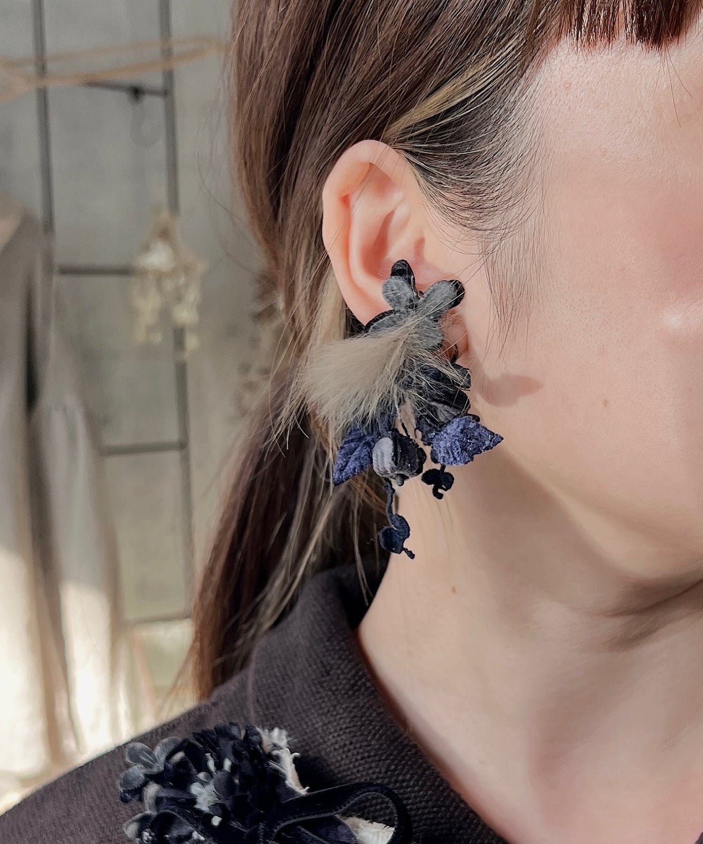 ファーとライラックのピアス/イヤリング