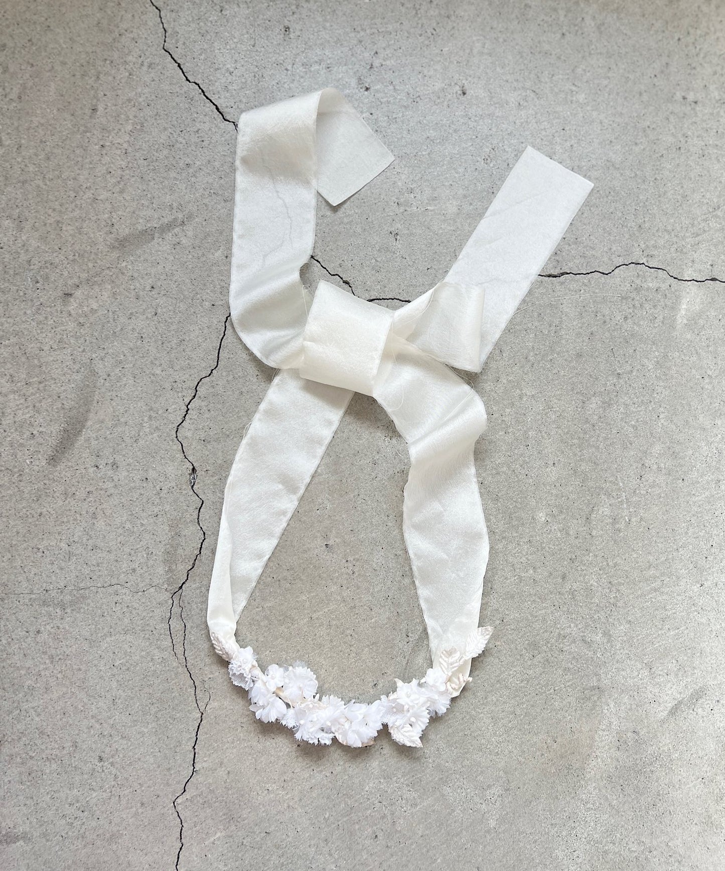 クララとサテンのネックレス