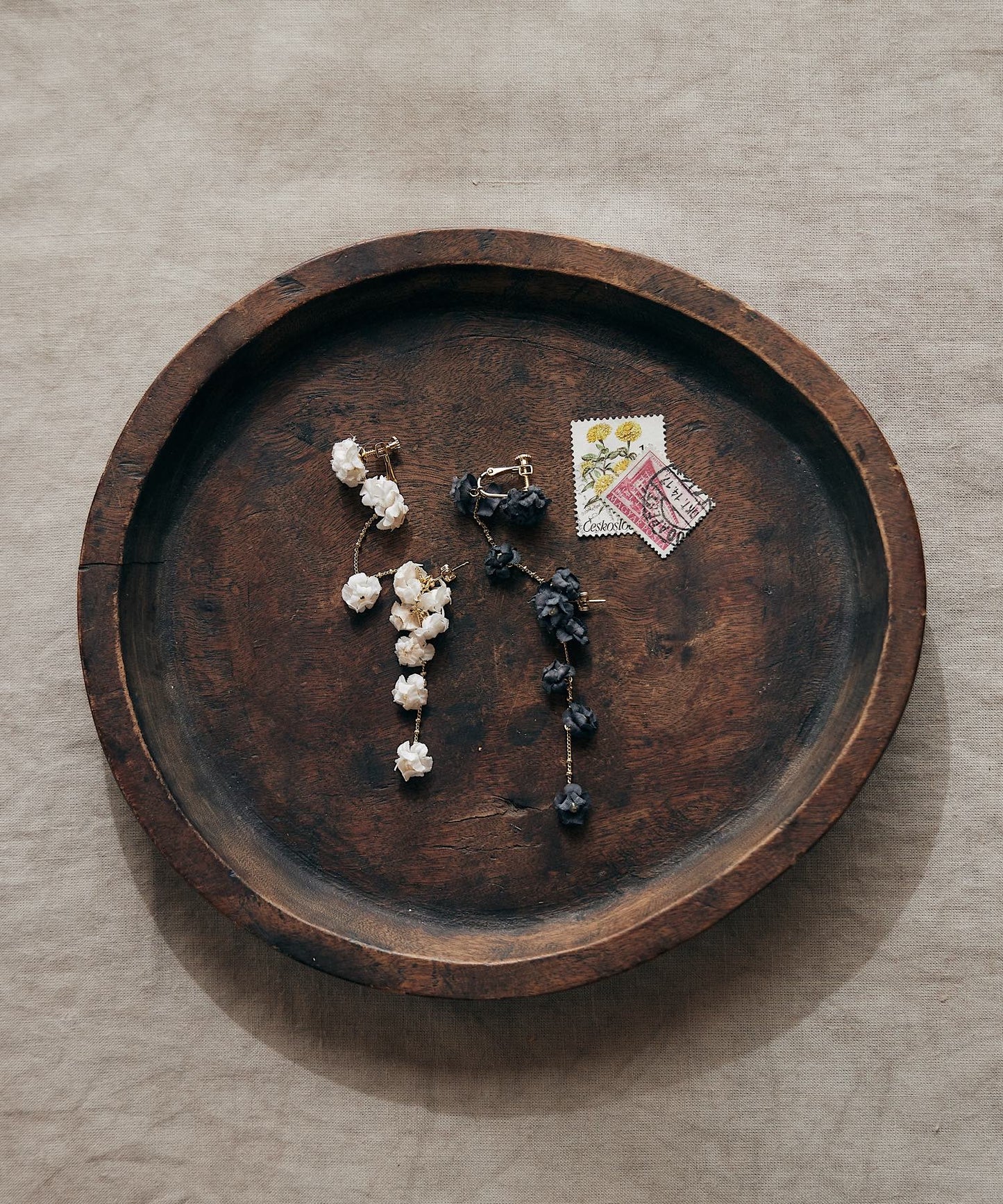 コデマリの2連ピアス/イヤリング