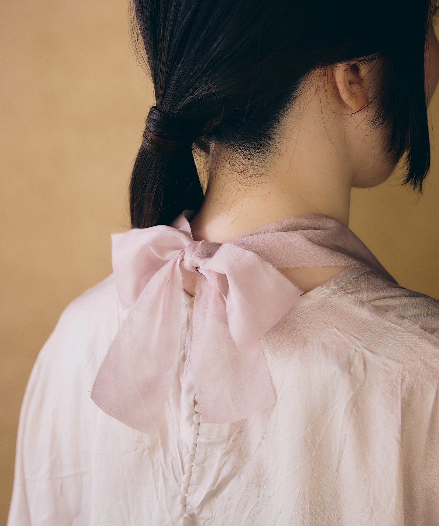 クララとサテンのネックレス