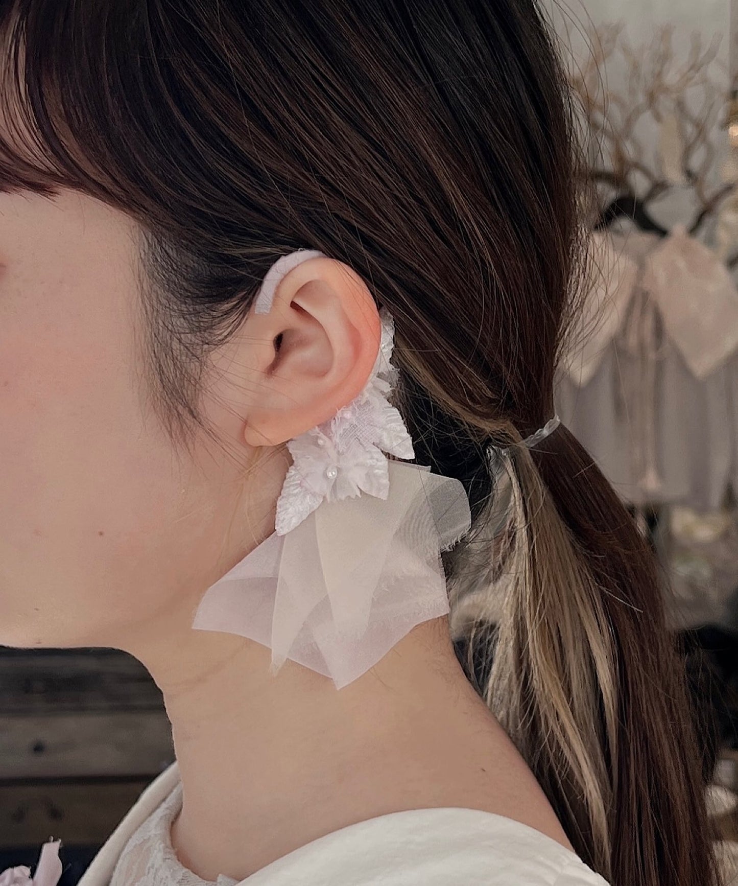 クララとサテンのイヤーフック