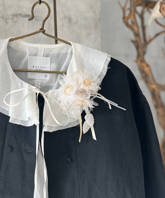 スカビオサのコサージュ