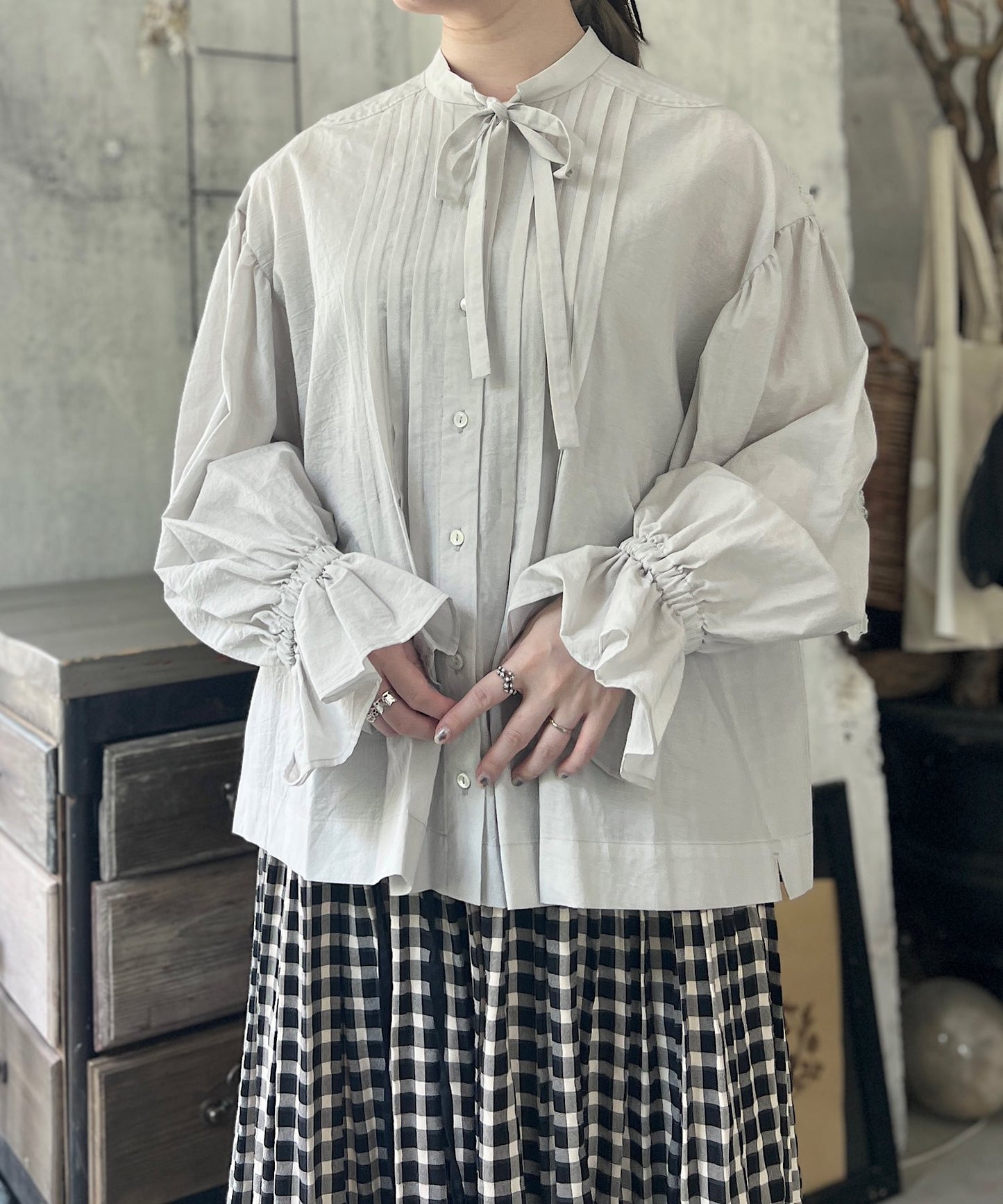 【MAGALI】天日干しコットン ボウタイブラウス