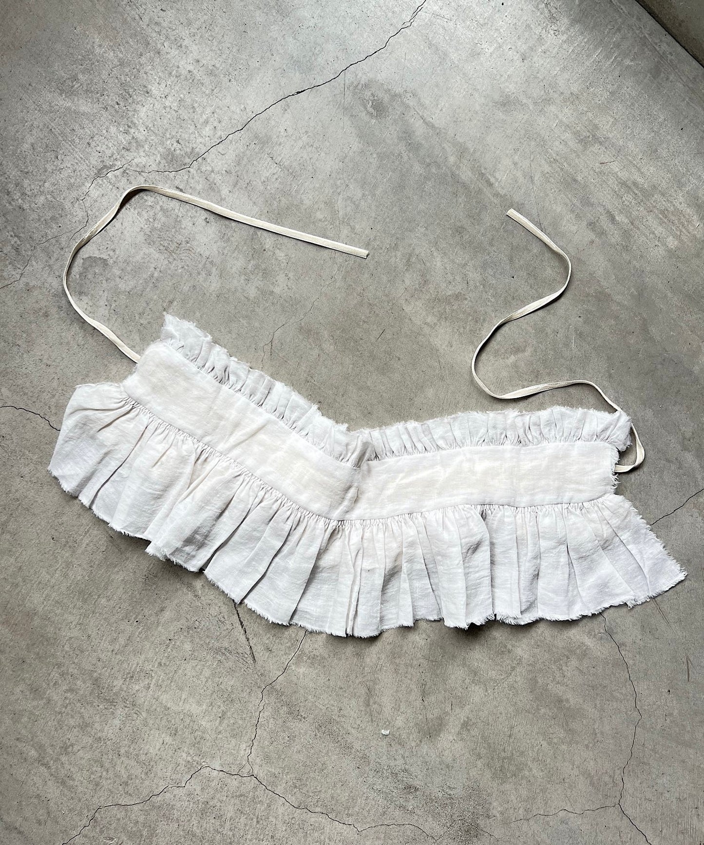 【予約販売】手編みのフリルティペット