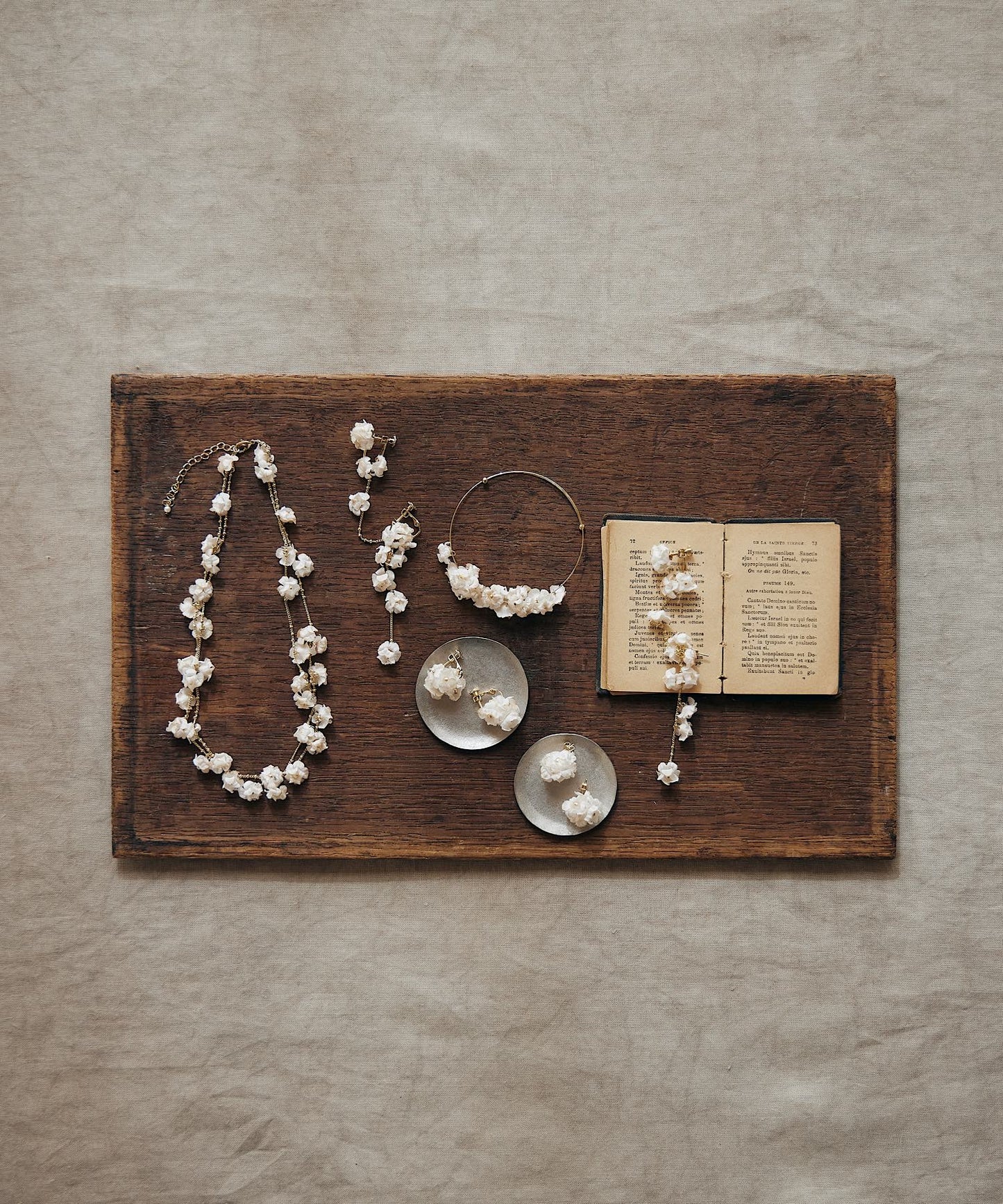 コデマリのネックレス