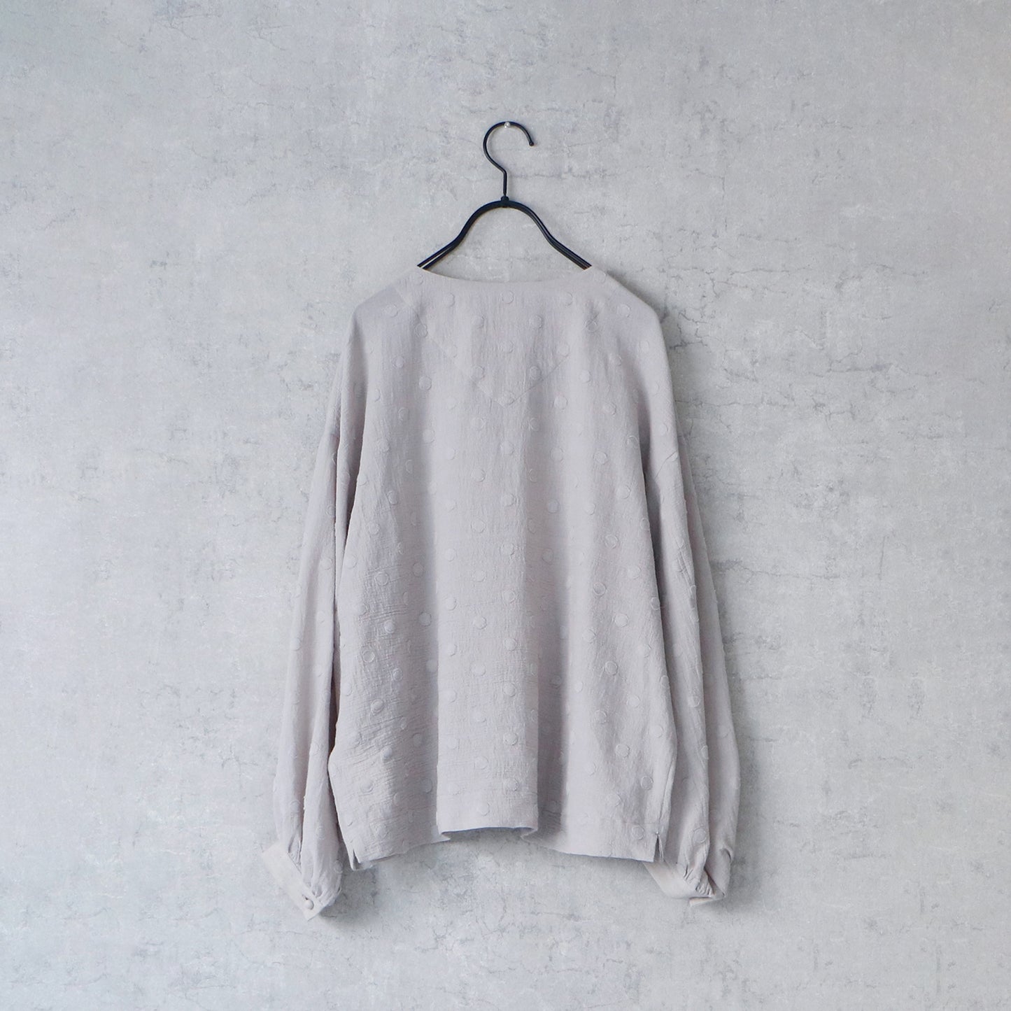 【MAGALI】 コットンスノードット・フリルブラウス