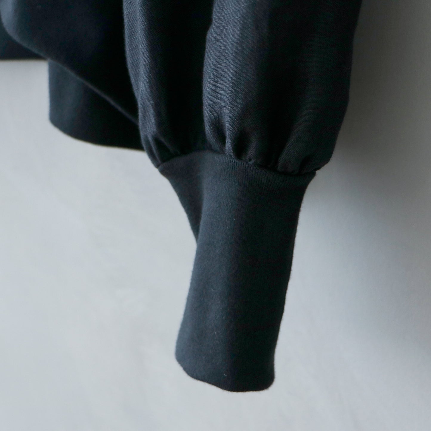 【MAGALI】コルトレイクリネン・レース襟カーディガン