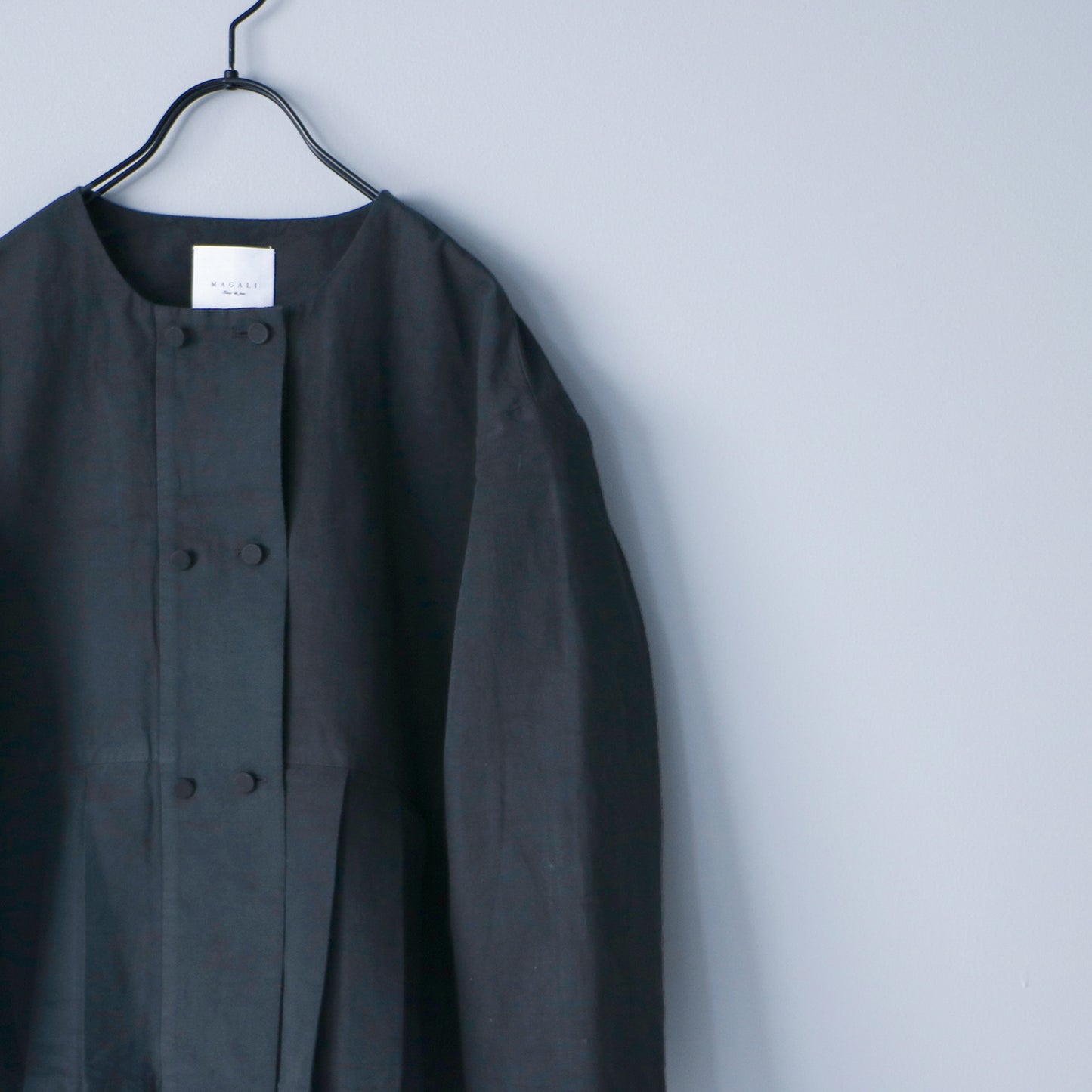 【MAGALI】ハイカウントコットンリネン・ダブルボタンジャケット