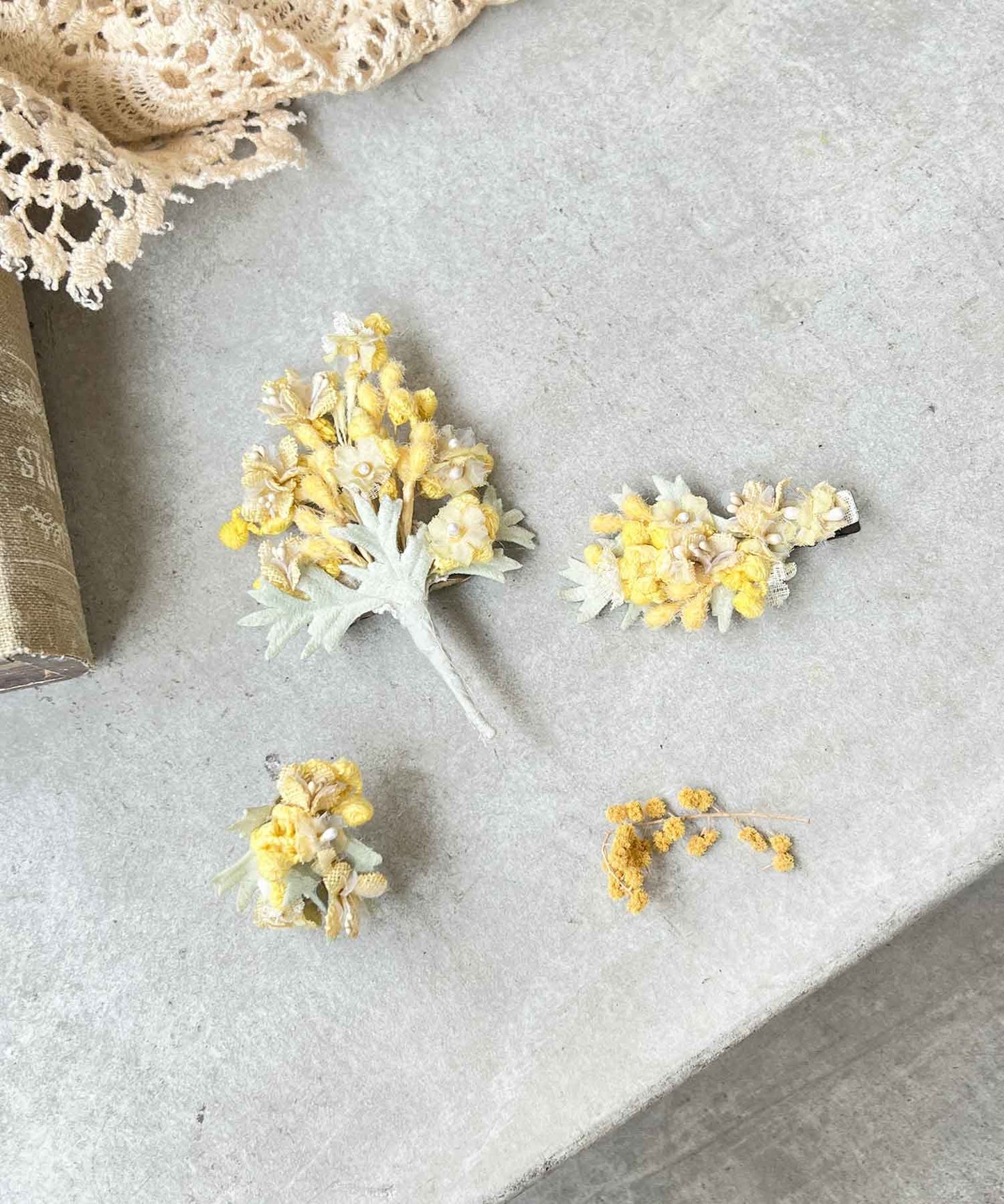 ミモザと小花のブーケミニクリップ